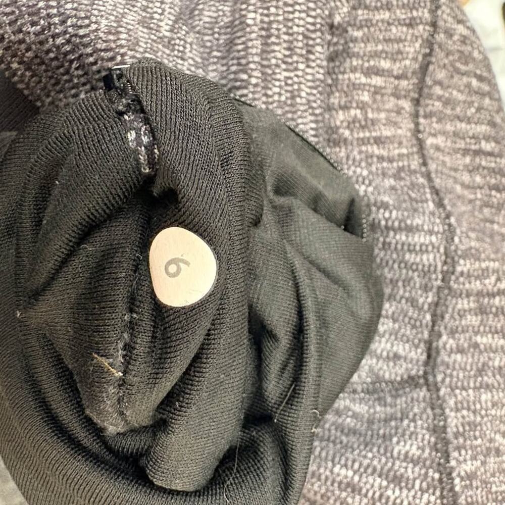 Lululemon Runderful 1/2 Zip Pullover Jacket Top Black Size 6 - Picture 7 of 7